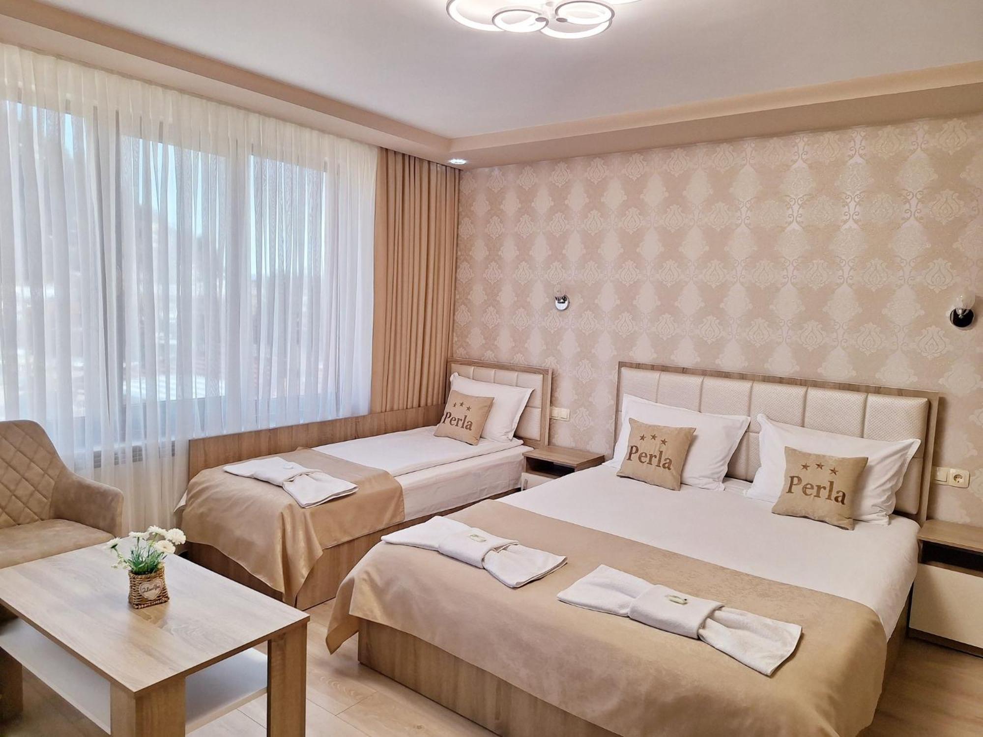 Perla Hotel Dospat Buitenkant foto