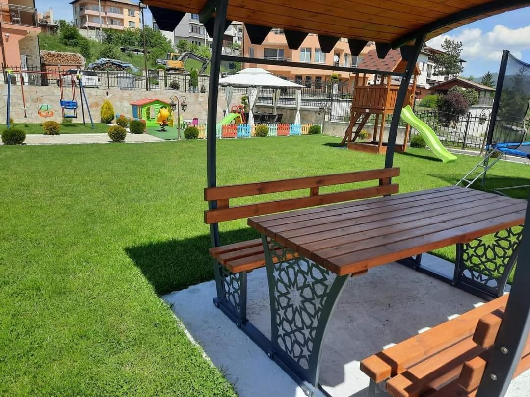 Perla Hotel Dospat Buitenkant foto